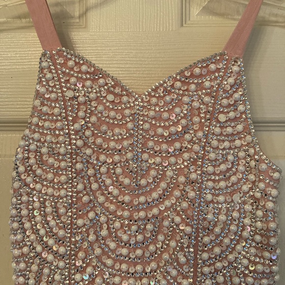 Macy’s Girl’s Dress Size 7 Blush with elegant beading in front. - Picture 2 of 3